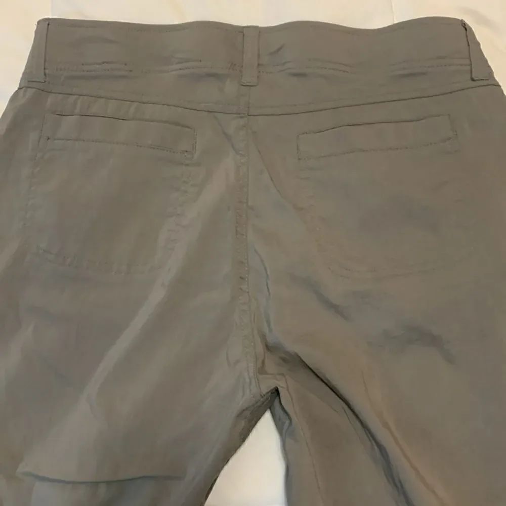 KHOMBU, capri, size medium, great condition, gray - Picture 5 of 13